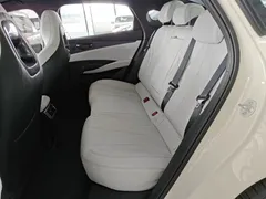 2025 BYD Seal 06 DM-i PHEV 120KM Smart Driving Premium, белый — фото 17