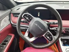 2023 Jetour X70 PLUS 1.6T DCT Pro 7-seat, белый — фото 7