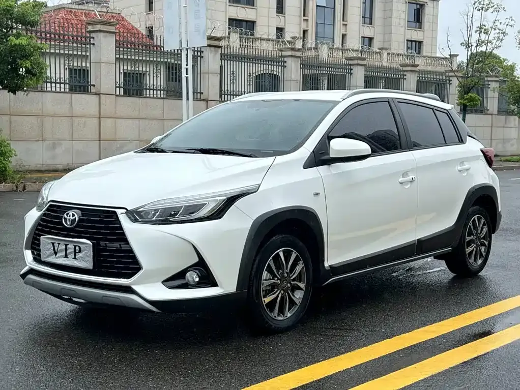 2022 Toyota Yaris L Zhixuan X 1.5L CVT Luxury Plus