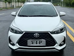 2022 Toyota Yaris L Zhixuan X 1.5L CVT Luxury Plus, белый — фото 2