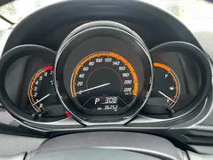 2022 Toyota Yaris L Zhixuan X 1.5L CVT Luxury Plus, белый — фото 11