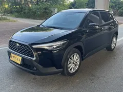 2022 Toyota Corolla Cross 2.0L Premium, чёрный — фото 1