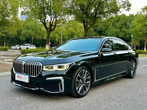 2021 BMW 7 Series 740Li Leading M Sport Package