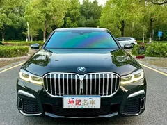 2021 BMW 7 Series 740Li Leading M Sport Package, чёрный — фото 2