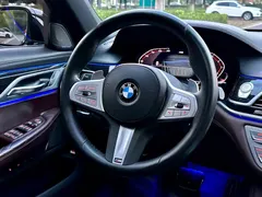 2021 BMW 7 Series 740Li Leading M Sport Package, чёрный — фото 12