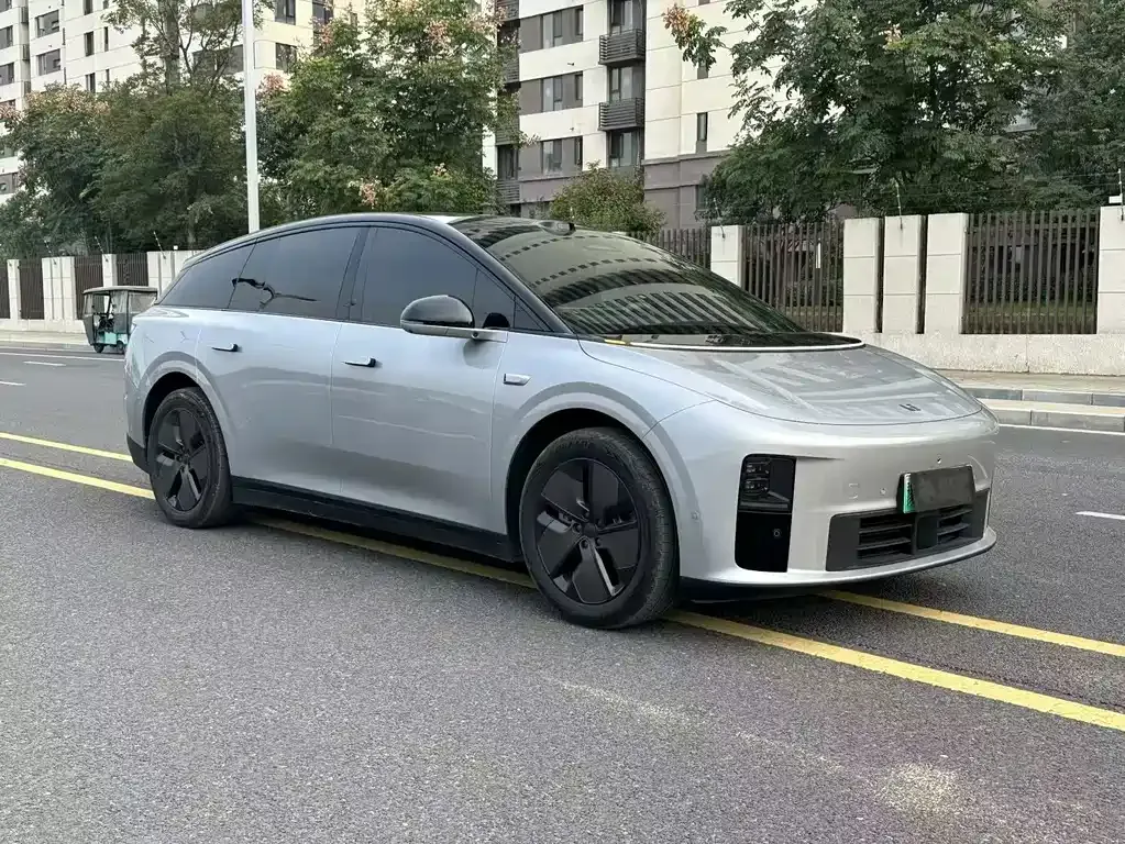 2025 Li Auto i6 2WD Standard
