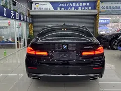 2021 BMW 5 Series 530Li Leading Luxury Package, чёрный — фото 14