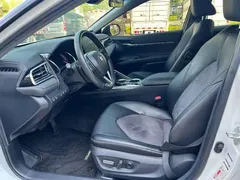 2022 Toyota Camry 2.0S Knight, белый — фото 7