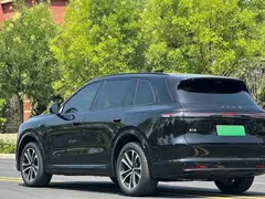 2026 Aito M7 EREV Max 4WD 6-seat 192-line Lidar, чёрный — фото 7