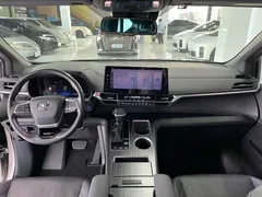 2021 Toyota Sienna 2.5L Hybrid Ultimate — фото 17