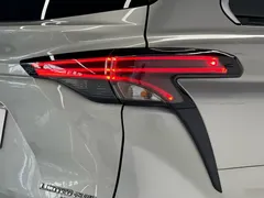 2021 Toyota Sienna 2.5L Hybrid Ultimate — фото 32