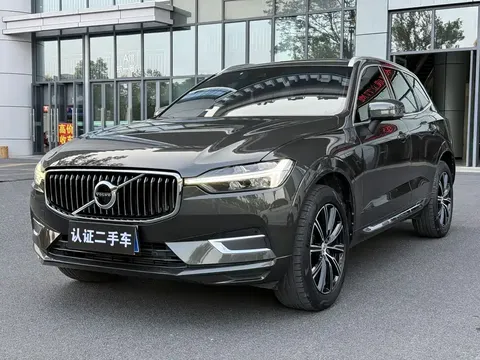 2021 Volvo XC60 4WD Luxury