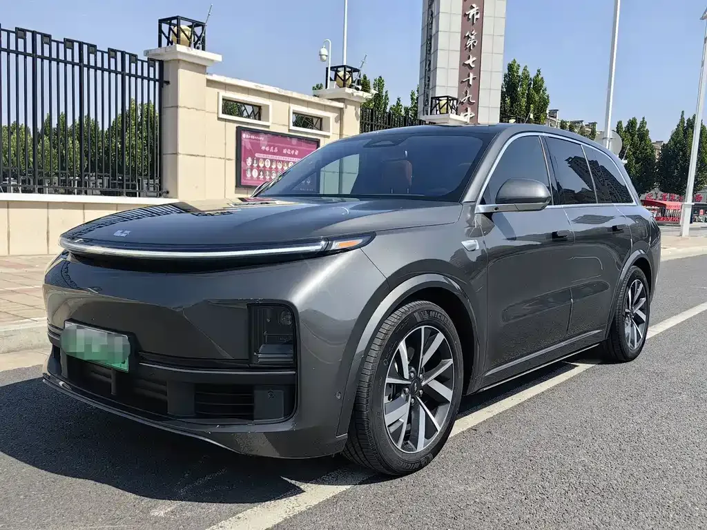 2023 Li Auto L8