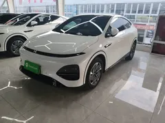 2023 Xpeng G6 580 Long Range Pro, белый — фото 2