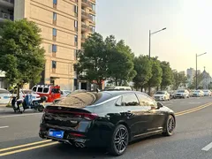2020 Kia K5 380T GT-Line Premium Tech, чёрный — фото 17