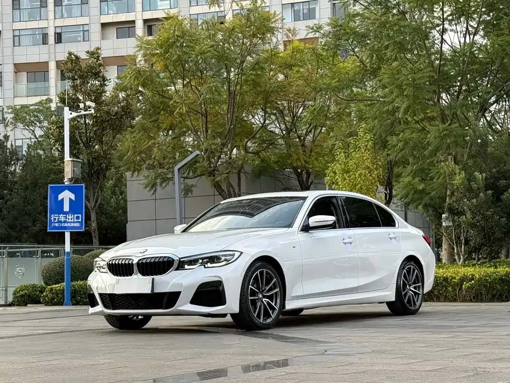 2021 BMW 3 Series 325Li M Sport Package