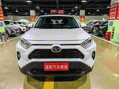 2022 Toyota RAV4 2.0L CVT 2WD Urban, белый — фото 2