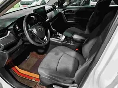 2022 Toyota RAV4 2.0L CVT 2WD Urban, белый — фото 4