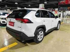 2022 Toyota RAV4 2.0L CVT 2WD Urban, белый — фото 9