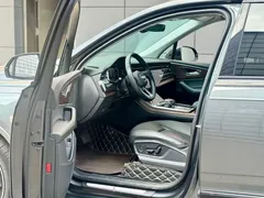 2021 Audi Q7 55 TFSI quattro S line Sport — фото 4