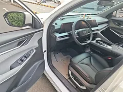 2022 Changan CS75 PLUS 2nd Gen 1.5T AT Premium, белый — фото 16