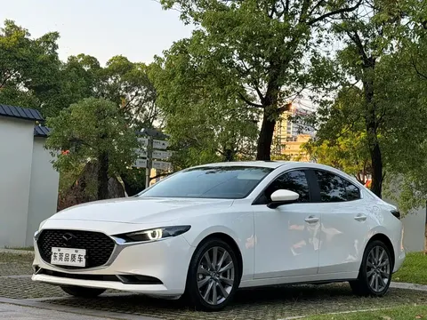 2022 Mazda 3 2.0L AT