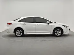 2022 Toyota Levin 185T CVT Luxury, белый — фото 3