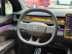 2026 Nio ES8 6-seat Executive Luxury, чёрный — фото 23