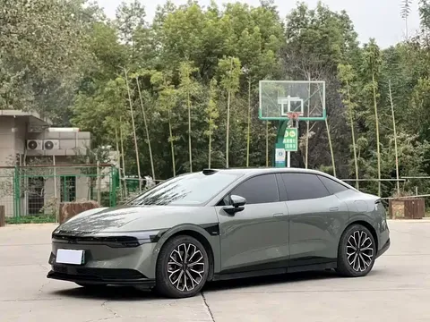 2025 Zeekr 007 RWD Smart Driving 75kWh