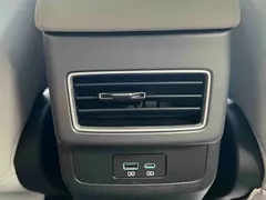 2025 BYD Yuan UP Smart Driving 401km Vitality, белый — фото 17
