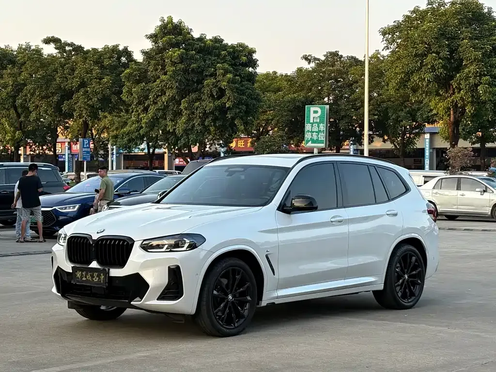 2023 BMW X3 Premium M Night Package