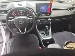 2021 Toyota RAV4 2.0L CVT 2WD Fashion Plus, белый — фото 5