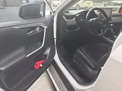 2021 Toyota RAV4 2.0L CVT 2WD Fashion Plus, белый — фото 12