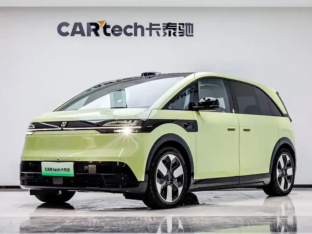 2025 Zeekr Mix Smart Driving