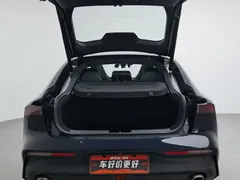 2023 Changan UNI-V 1.5T Premium, чёрный — фото 16