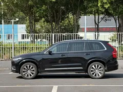 2023 Volvo XC90 7-seat, чёрный — фото 3