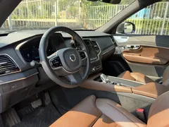 2023 Volvo XC90 7-seat, чёрный — фото 15
