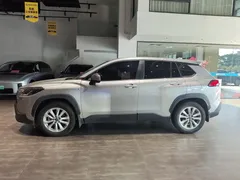 2023 Toyota Corolla Cross Hybrid 2.0L — фото 3