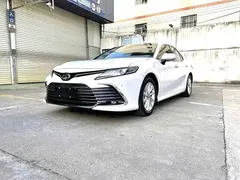 2019 Toyota Camry 2.0G Luxury, белый — фото 1