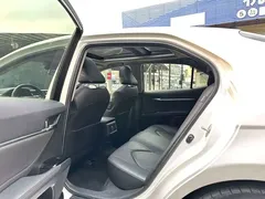 2019 Toyota Camry 2.0G Luxury, белый — фото 8