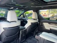 2020 Lexus LM 300h 7-seat, чёрный — фото 4