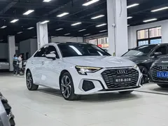 2022 Audi A3L Limousine 35 TFSI Fashion Sport, белый — фото 3