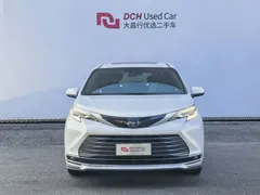 2021 Toyota Sienna 2.5L Hybrid Premium, белый — фото 2