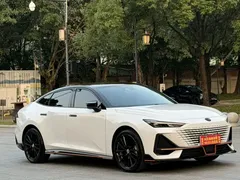 2023 Changan UNI-V 1.5T Sport, белый — фото 2