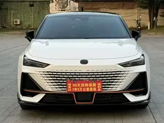 2023 Changan UNI-V 1.5T Sport, белый — фото 3