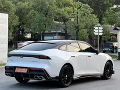 2023 Changan UNI-V 1.5T Sport, белый — фото 10