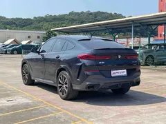 2022 BMW X6, чёрный — фото 4