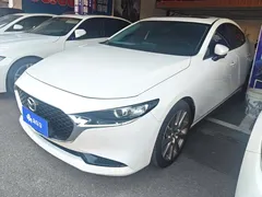 2020 Mazda 3 2.0L AT, белый — фото 1