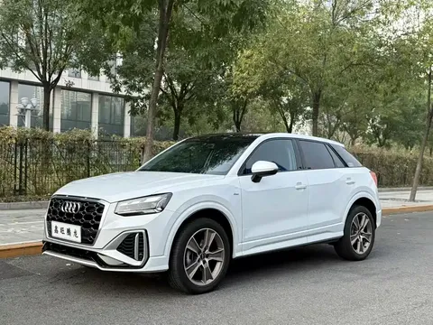 2022 Audi Q2L 35 TFSI Fashion Sport