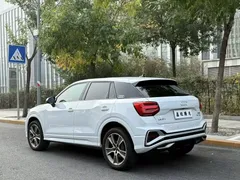 2022 Audi Q2L 35 TFSI Fashion Sport, белый — фото 13